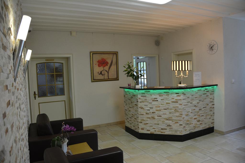 Alpina Hotel โรเซินไฮม์ ภายนอก รูปภาพ